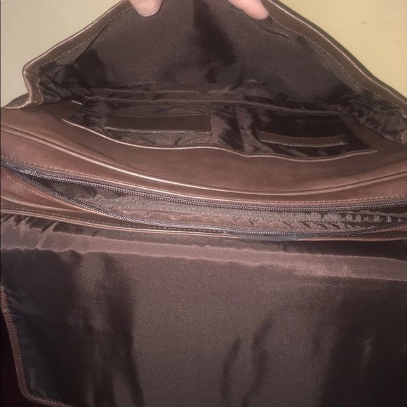 Authentic Coach Briefcase shoulder carry bag EUC - Picture 8 of 8